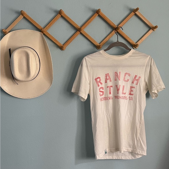 Sendero Ranch Style Graphic T-Shirt - Picture 1 of 1